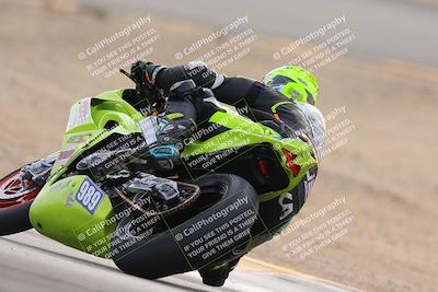 media/Dec-17-2022-SoCal Trackdays (Sat) [[224abd9271]]/Turn 10 Backside (120pm)/